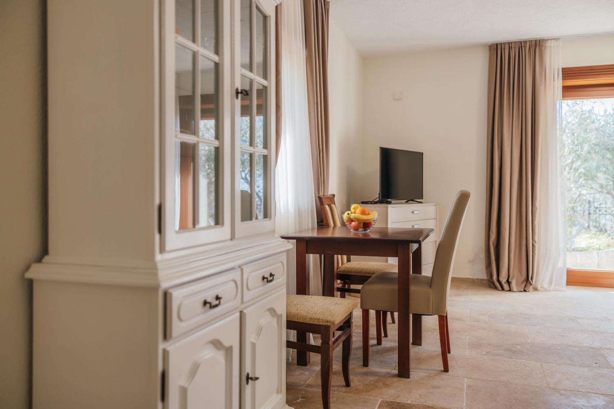 Apartments Pietra Mare Petrovac Bilik gambar